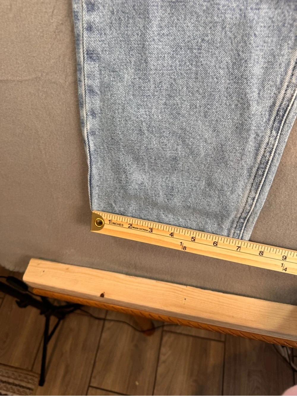PacSun Light Wash‎ Distressed Straight Leg Jeans